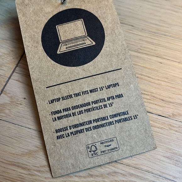 NWT VANS “Off the Wall” Pink Backpack with Laptop Sleeve - Picture 11 of 13